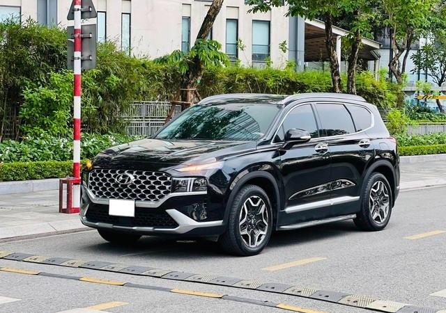 Hyundai Santa Fe máy dầu đời cũ đặc biệt hút khách, giá bán cao hơn cả xe mới