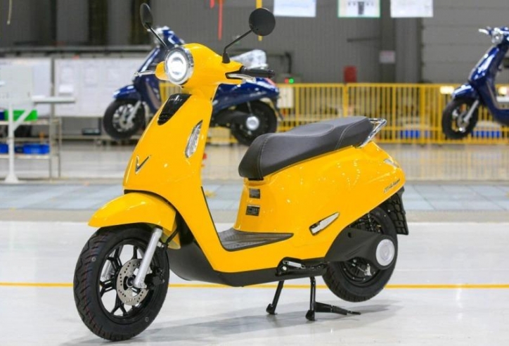 Tầm giá 20 triệu đồng, mẫu xe máy điện nào đáng cân nhắc cho khách Việt?