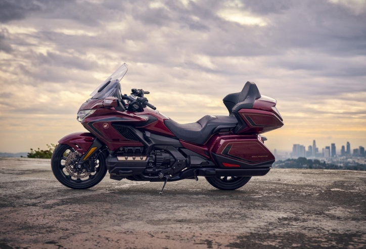 Honda Gold Wing 2025 chính thức trình làng tại Việt Nam, giá bán từ 1,231 tỷ đồng