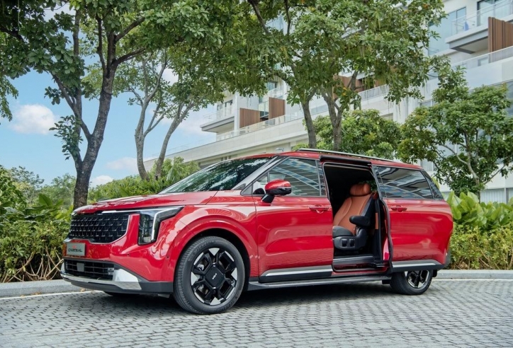 Kia Carnival 2024 giảm giá sâu hơn 100 triệu đồng tại đại lý, 'dọn kho' các phiên bản cao cấp