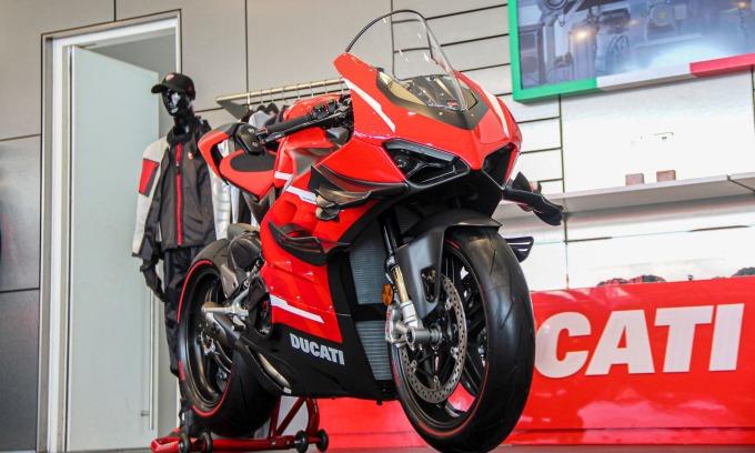 Ducati tìm nhà phân phối mới tại Việt Nam: Showroom hết xe, tạm dừng bán hàng