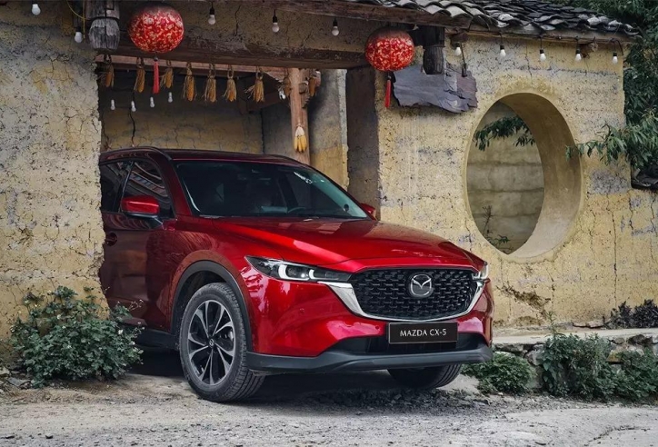 SUV cỡ C tháng 8/2025: Mazda CX-5 giữ ngôi đầu, Ford Territory 'ngã ngựa'