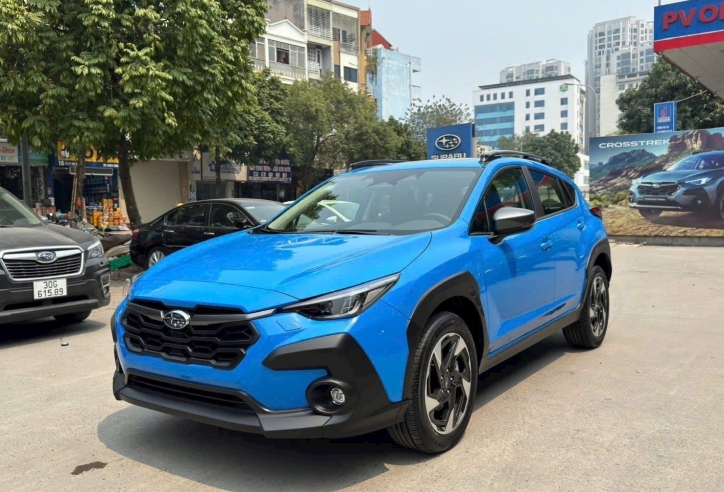 Subaru Crosstrek giảm giá sâu nhất từ trước đến nay, nhưng giá vẫn tiệm cận Santa Fe 'đập hộp'