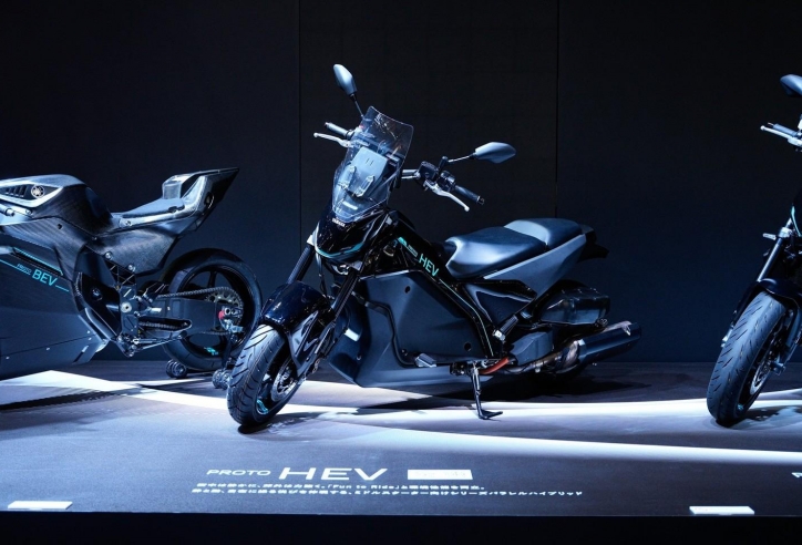 Bộ đôi xe máy hybrid của Yamaha gây chú ý tại triển lãm Nhật Bản
