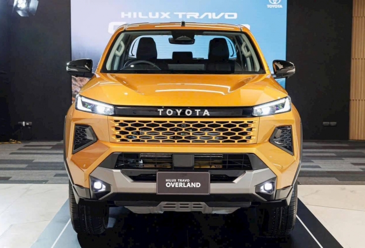 Toyota Hilux 2026 sắp về Việt Nam có gì để 'đấu' với Ford Ranger?