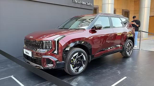 Kia Seltos thế hệ mới chốt giá quy đổi từ 320 triệu đồng: Kích thước tăng, giữ nguyên động cơ