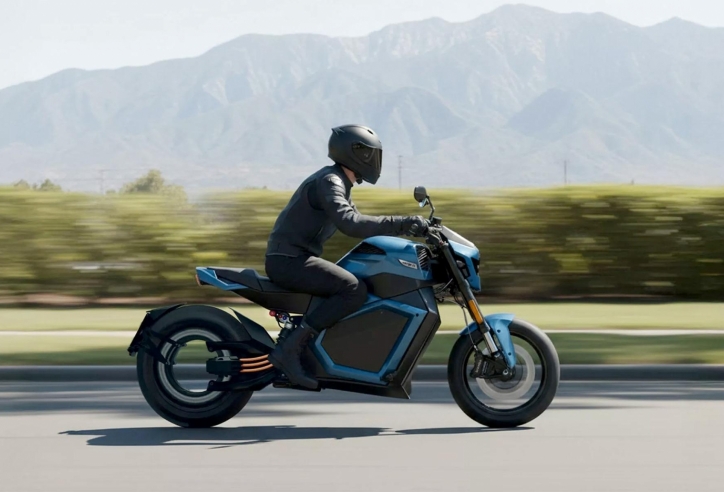 Verge TS Pro - Mô tô điện đầu tiên trên thế giới sử dụng pin thể rắn, sạc 10 phút chạy gần 300 km