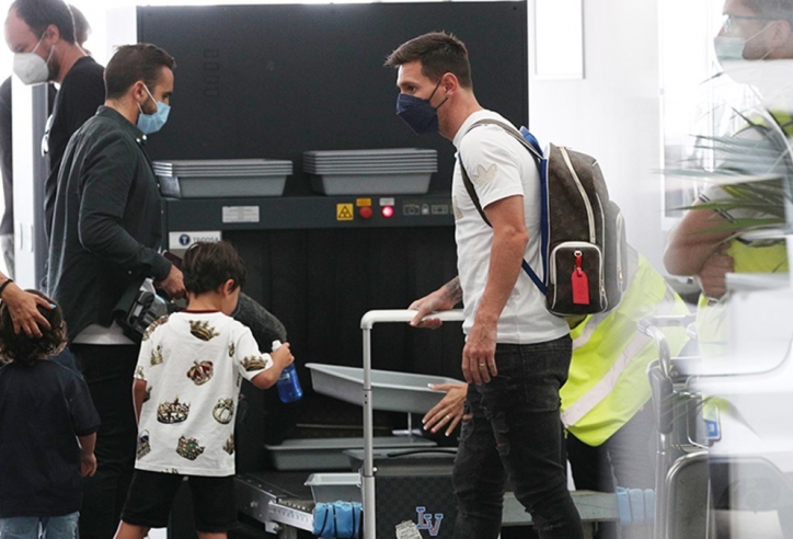 Zinedine Zidane tới PSG, Messi bất ngờ bay về Tây Ban Nha để chốt tương lai?