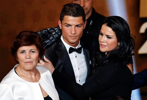 Không nghe lời mẹ, Ronaldo vẫn quyết tâm thực hiện 'thương vụ' lớn nhất đời?