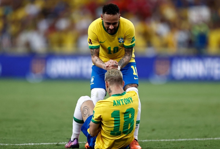 Ngược dòng dư luận, Neymar giữ lại 'nghệ sĩ sân cỏ' cuối cùng cho Brazil