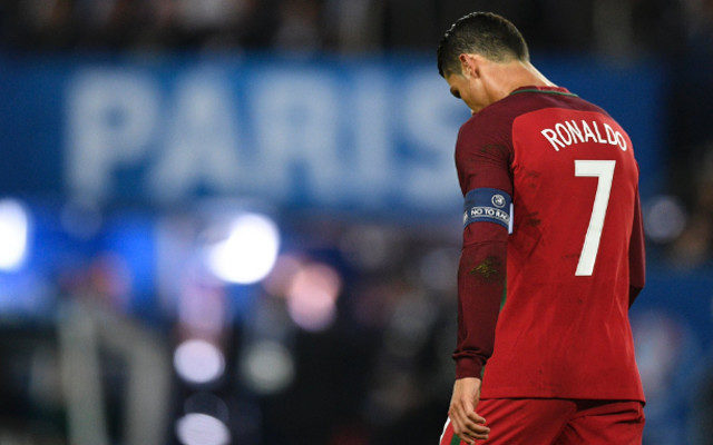 Cristiano Ronaldo có lần đầu tiên trong sự nghiệp phải 'nếm vị đắng' từ Bồ Đào Nha