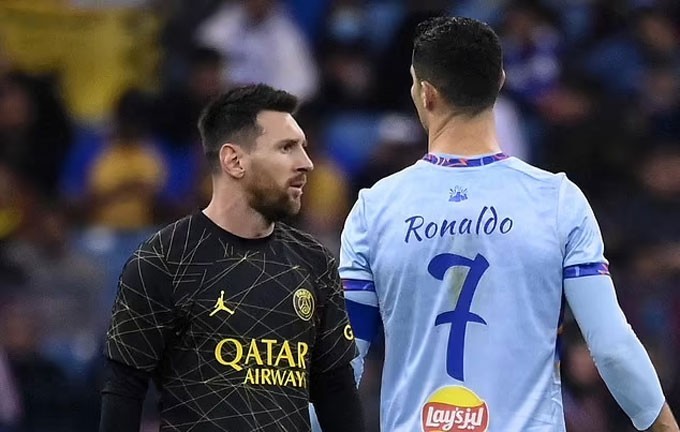 Messi từ chối gia hạn với PSG, sắp sang Ả Rập đối đầu Ronaldo?
