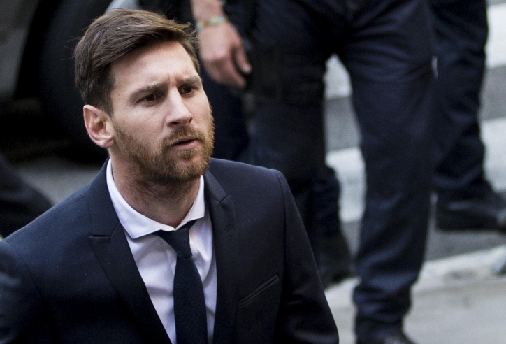 Messi chính thức lên tiếng sau khi bị PSG tuyên án