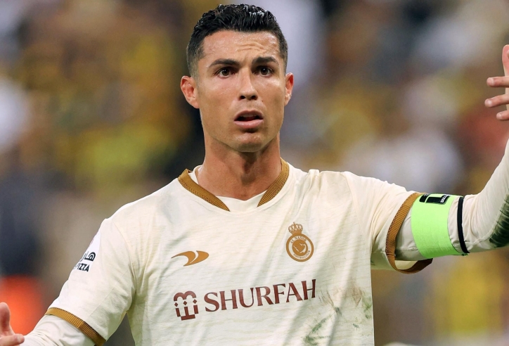 Sắp trắng tay ở Al Nassr, Ronaldo nói thẳng sự thật về bóng đá Ả Rập