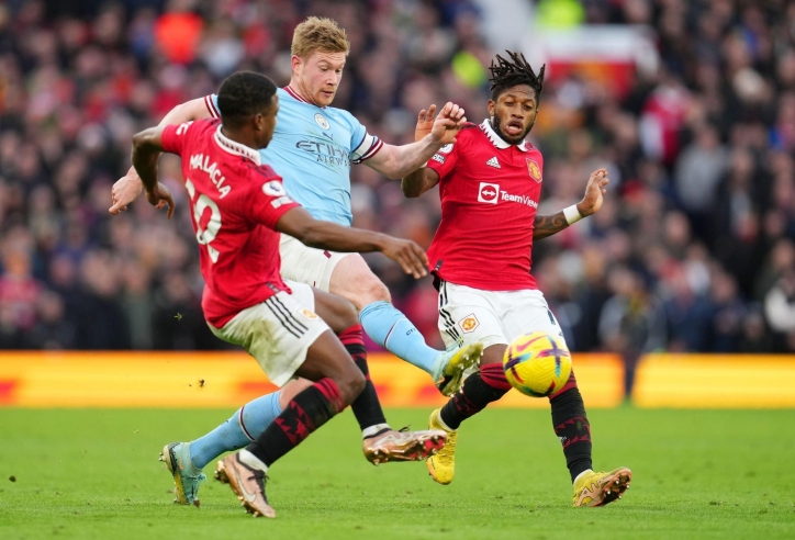 Từng đòi đốt áo, De Bruyne vẫn gọi tên sao MU là số 1 Ngoại hạng Anh