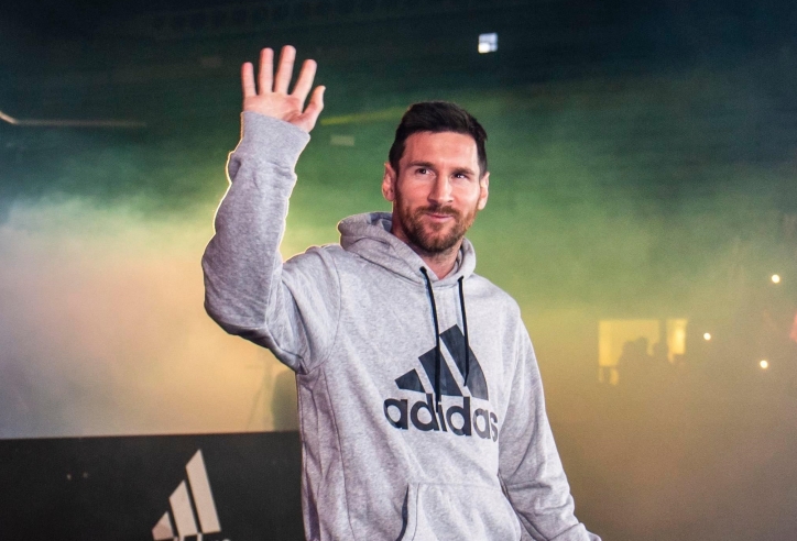 Tin chuyển nhượng 25/9: Messi tái hợp hoàn hảo; thêm sao MU 'phản thầy'?