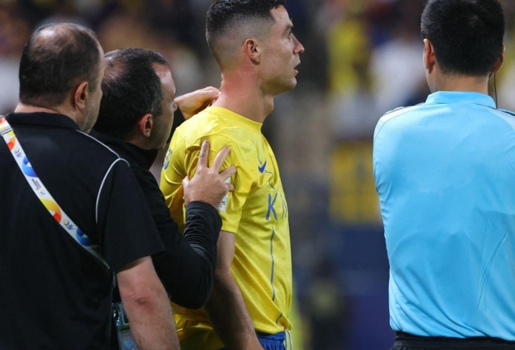 Ronaldo khiến Al Nassr toát mồ hôi sát ngày định đoạt cả mùa giải