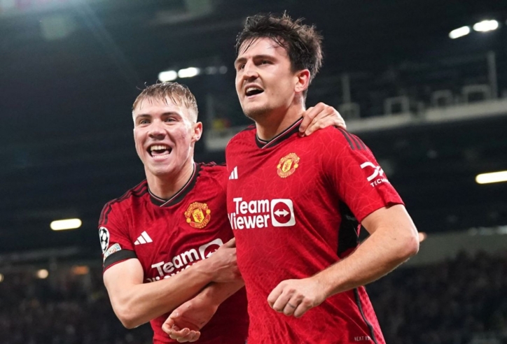 Bộ đôi MU nhận hình phạt khó đỡ trước trận gặp Chelsea