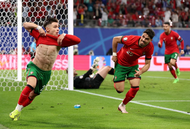Bồ Đào Nha thắng nhọc CH Séc với kịch bản khó tin ngày ra quân Euro 2024