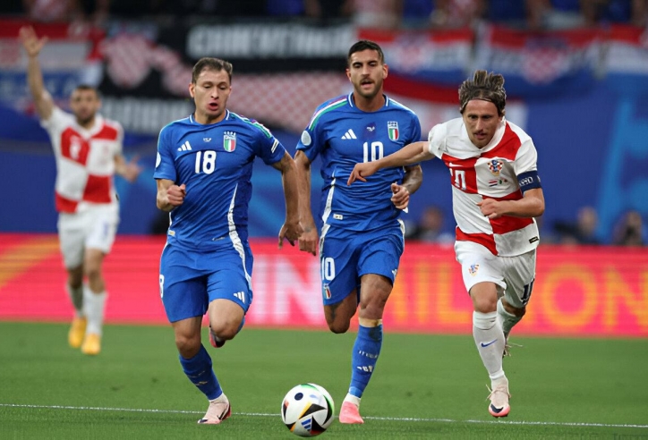 Trực tiếp Croatia 0-0 Italia: Đôi công hấp dẫn