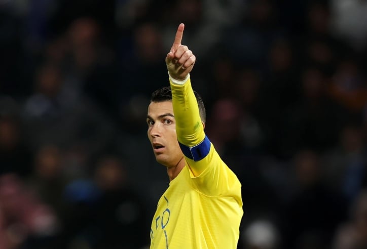 Thua đội hạng 2, NHM Al Nassr nói lời 'gan ruột' về Ronaldo