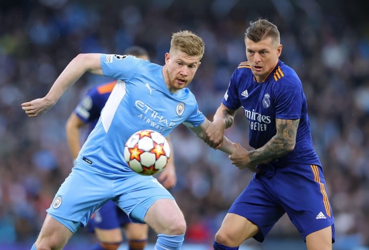 Nói về chuyền bóng, De Bruyne khiến Kroos 'tức đỏ mặt'