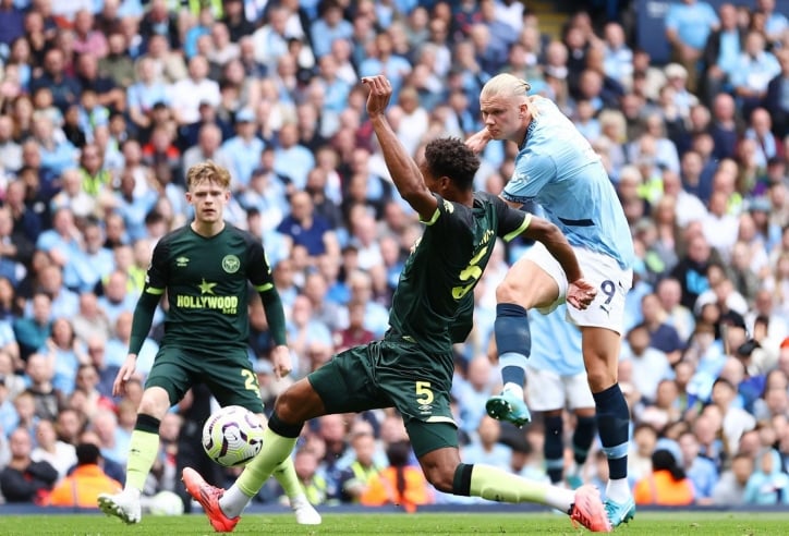 Trực tiếp Man City 2-1 Brentford: Giờ nghỉ giải lao