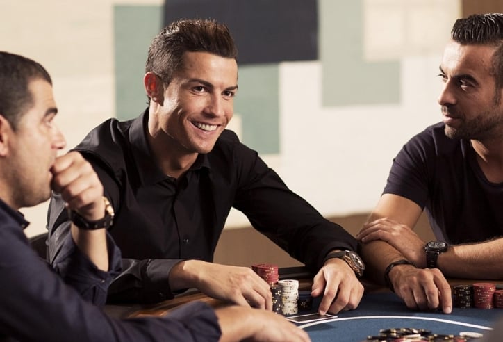 Những sở thích độc lạ của Ronaldo: Chơi poker, sở hữu siêu xe và...