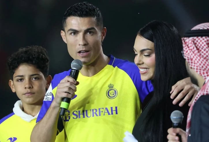 Độ giàu có của Ronaldo tại Al Nassr: Mỗi giây kiếm hơn 200.000 Đồng