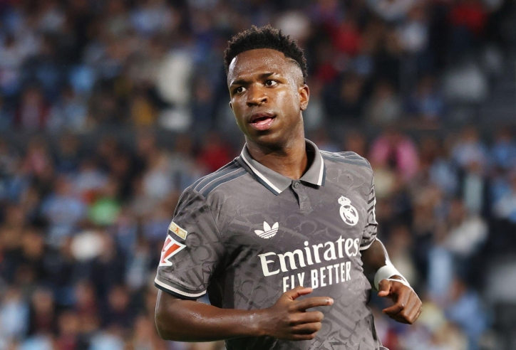 Báo thân Real Madrid báo tin không thể vui hơn với Vinicius