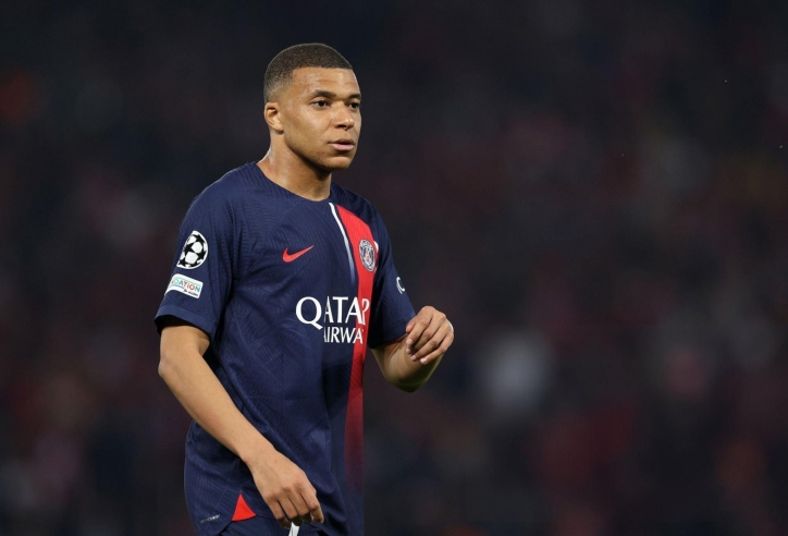 PSG có động thái bất ngờ với Mbappe