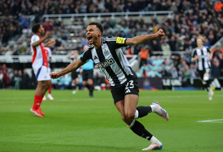 Trực tiếp Newcastle 1-0 Arsenal: Chủ nhà vượt lên