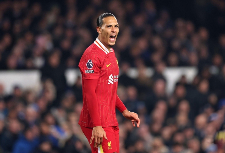 Van Dijk chỉ ra người 'châm ngòi' vụ ẩu đả tại derby Merseyside