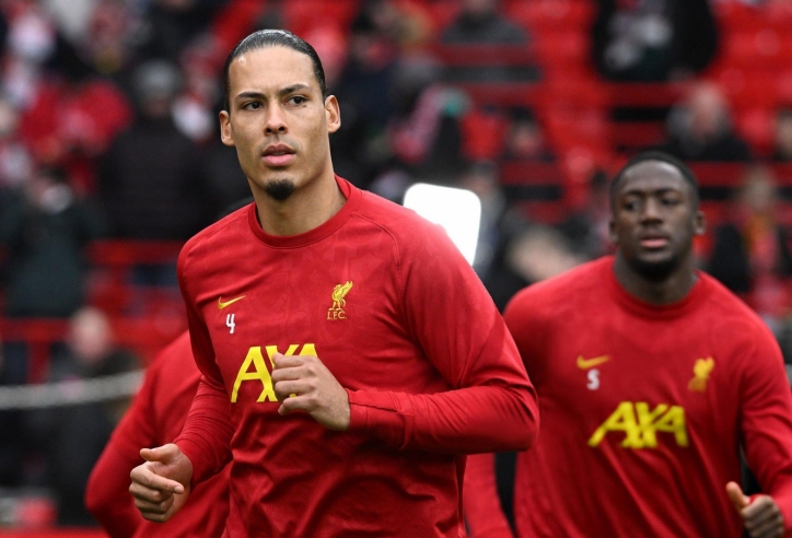 Liverpool nhắm 3 phương án thay thế Van Dijk