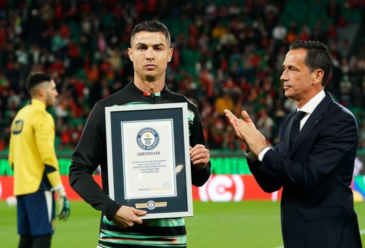 Ronaldo nhận thêm một kỷ lục Guinness