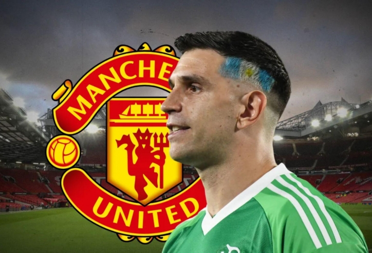 Emiliano Martinez được ba ông lớn theo đuổi, có cả MU