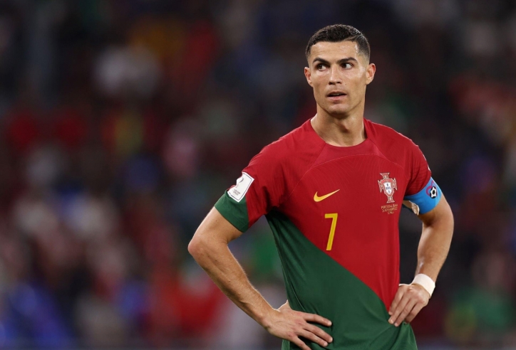 Ronaldo ra phán quyết, thi đấu World Cup đến năm 49 tuổi?