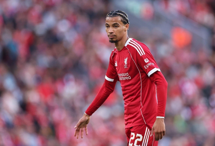 'Bom tấn' kỷ lục nói lời thật lòng ngày ra mắt Liverpool