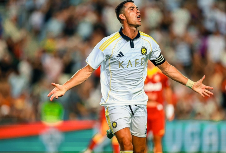 Ronaldo lập hat-trick, Al Nassr thắng dễ đội bóng Bồ Đào Nha