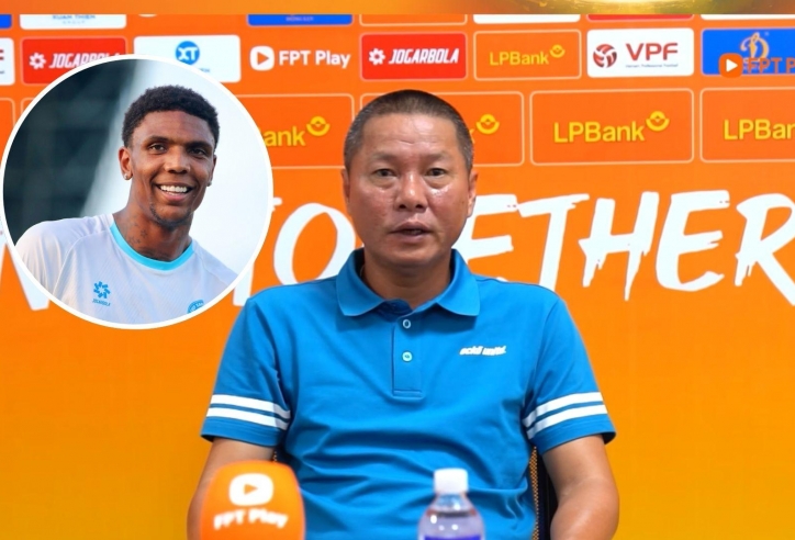 HLV Chu Đình Nghiêm thừa nhận gặp khó trước cầu thủ cao 2m06 của Nam Định
