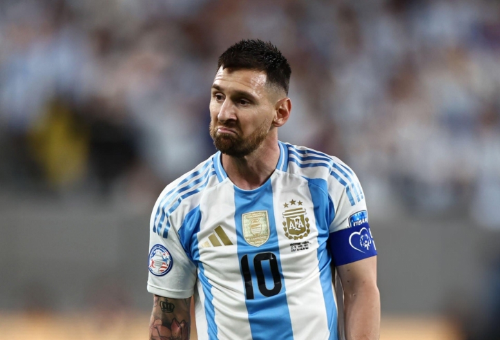FIFA báo tin không vui tới Messi