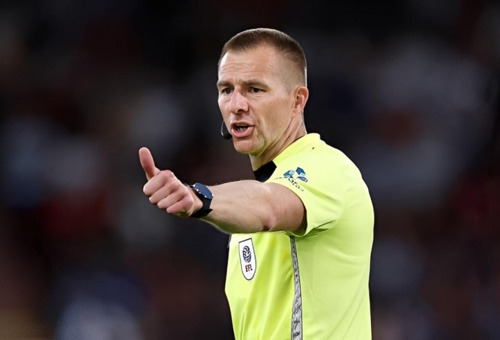 Trận Liverpool vs Arsenal có 'biến' lớn từ trọng tài