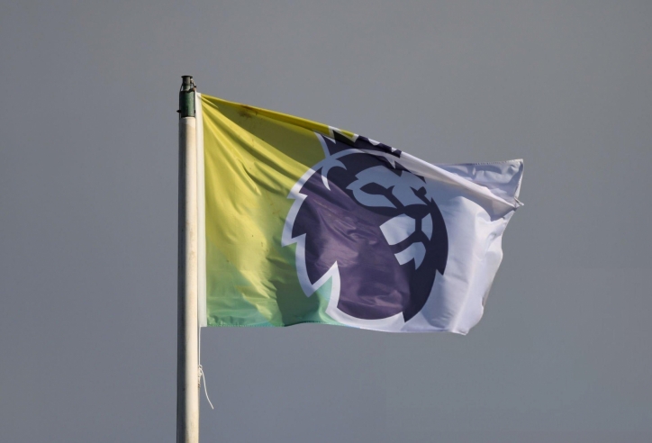 Lộ diện HLV đầu tiên mất việc tại Premier League