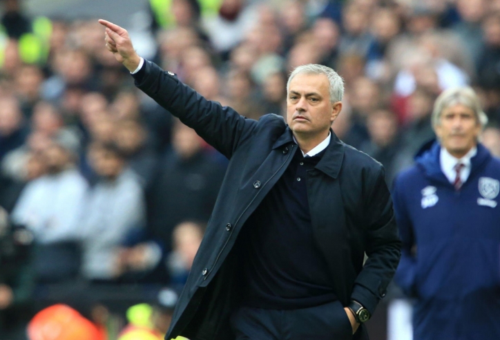 Rộ tin đồn Jose Mourinho chuẩn bị tái xuất Ngoại hạng Anh