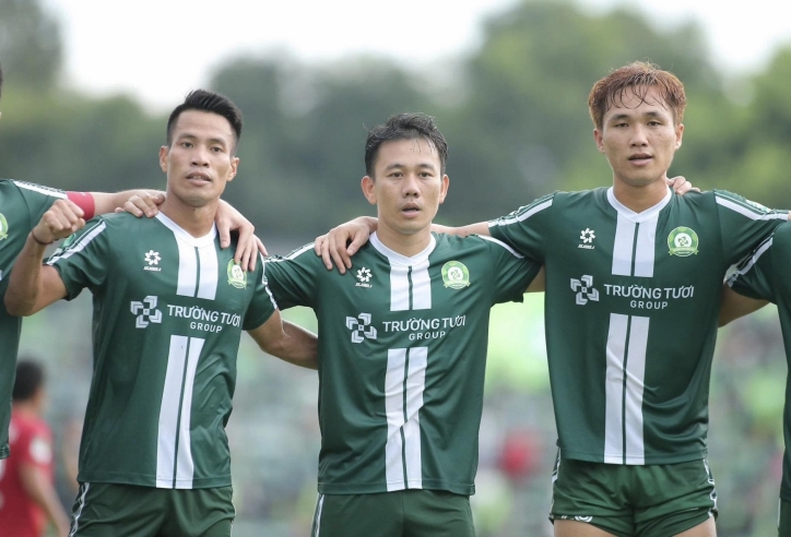 Minh Vương rực sáng, Đồng Nai thắng dễ Long An