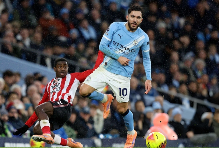 Tân binh Man City nói điều bất ngờ sau chiến thắng trước Sunderland