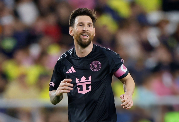 Hậu vệ Argentina từ chối các ông lớn để gia nhập đội của Messi