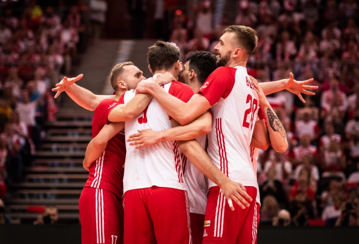 Thể hiện đẳng cấp số 1 thế giới, Ba Lan có vé vàng vào tứ kết WCH 2022