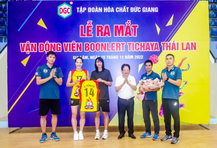 Địa chấn: HCĐG HN ký bản hợp đồng 5 năm với sao bóng chuyền Thái Lan