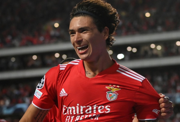 MU và Liverpool bị Benfica hét giá cho 'siêu tiền đạo' mới nổi